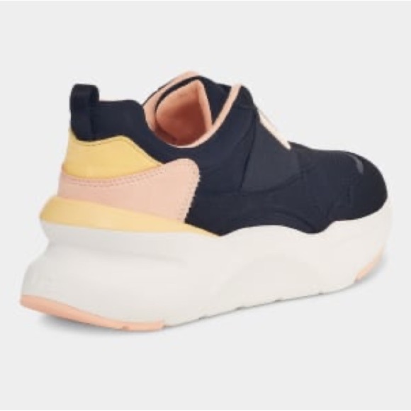 Brand New UGG LA FLEX Athletic Sneaker Shoes Black Peach Fuzz Women’s Size 9 - Picture 5 of 16